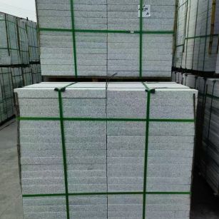 铁岭 芝麻白火烧，园林广场市政工程地铺石，1.8~5.0厚均有现货