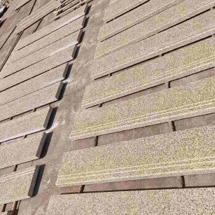 铁岭 黄金麻花岗岩光面楼梯踏步