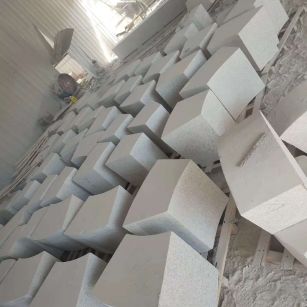 铁岭 白麻花岗岩异形坐凳