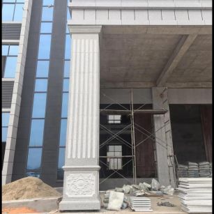 铁岭 芝麻白光面花岗岩门楼大柱（罗马柱）配雕花底座