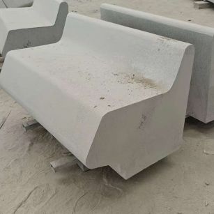 铁岭 芝麻白花岗岩异形坐凳，石凳