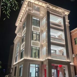 铁岭 芝麻白花岗岩别墅外墙夜间效果