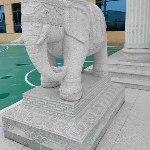 铁岭 白麻花岗岩动物异形石雕-大象