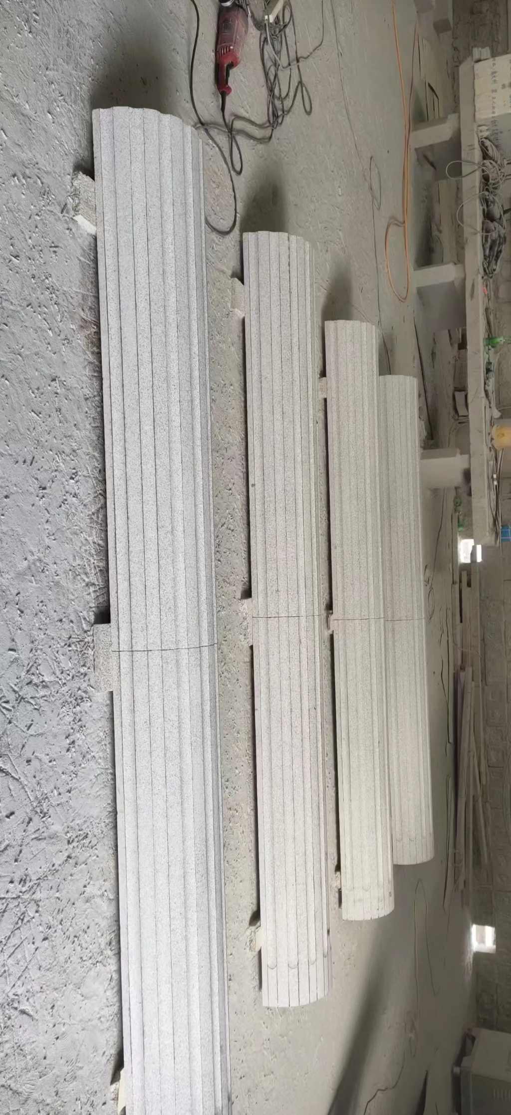 铁岭 花岗岩厂家带你看白麻花岗岩门楼大柱柱皮