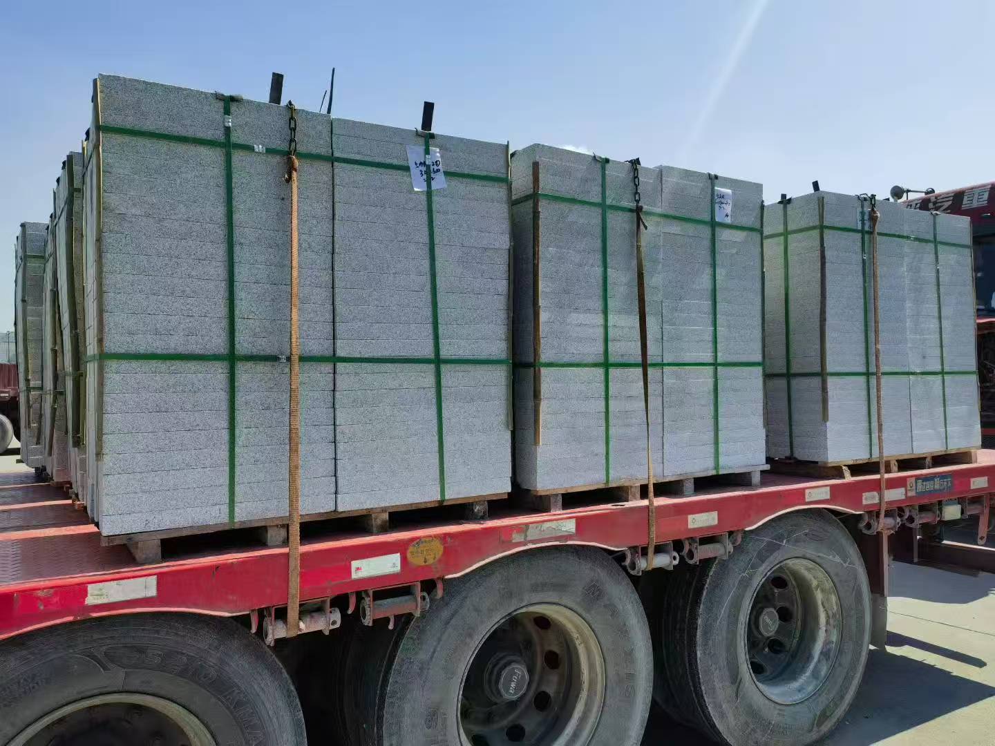 铁岭芝麻白花岗岩出货日常地铺石