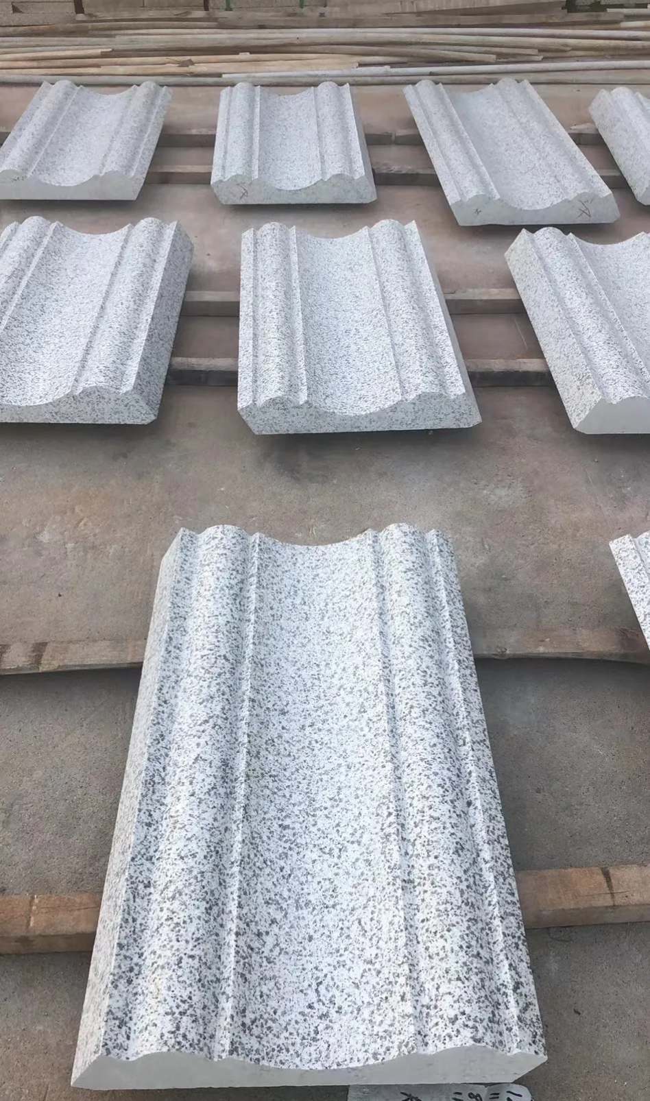 铁岭 白麻花岗岩光面别墅线条