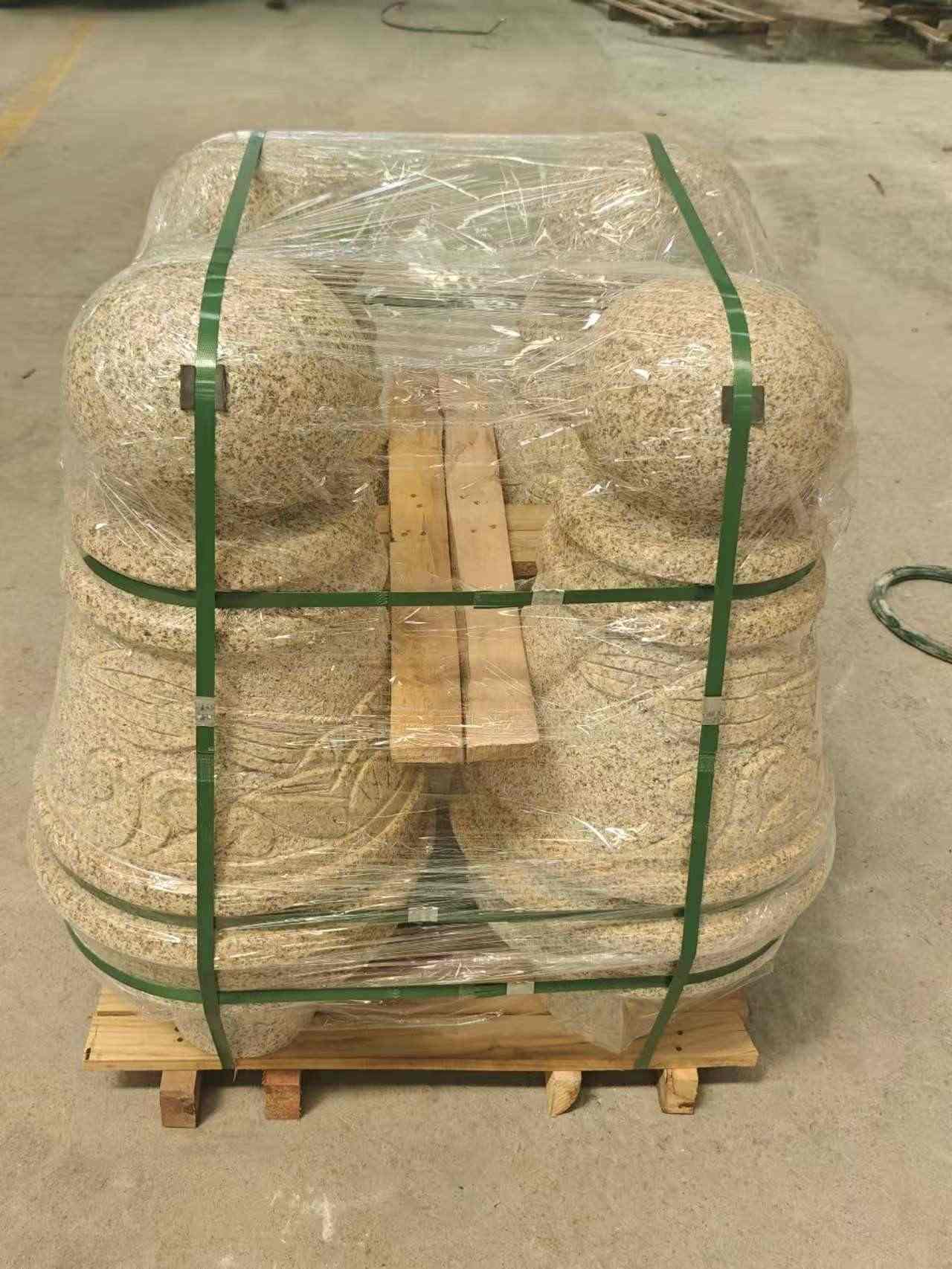 铁岭 黄金麻异形定制雕花——棒棒糖挡车柱