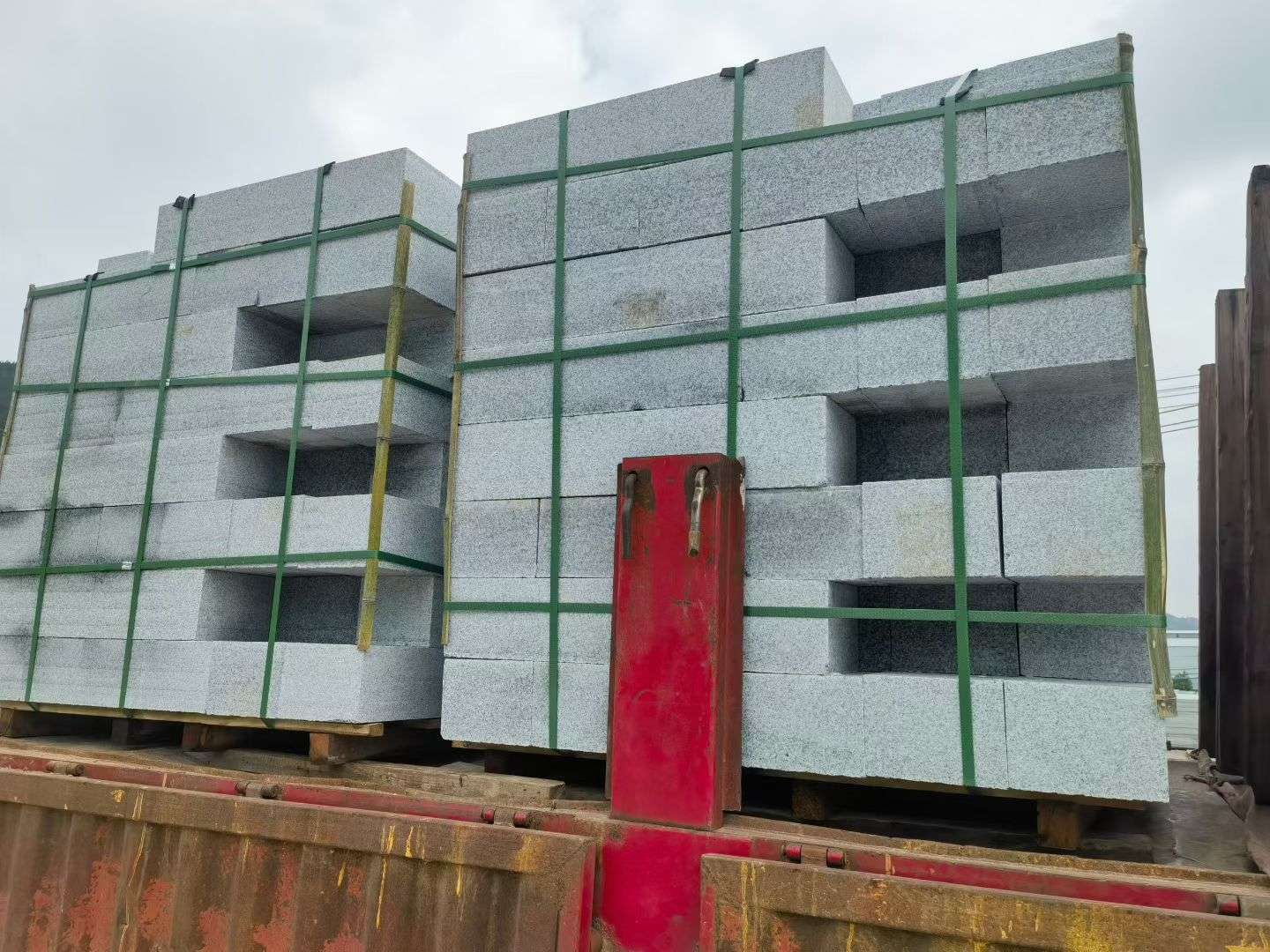 铁岭 芝麻白花岗岩路沿石，平石，路侧石，马路牙子，路缘石，立缘石，平缘石等