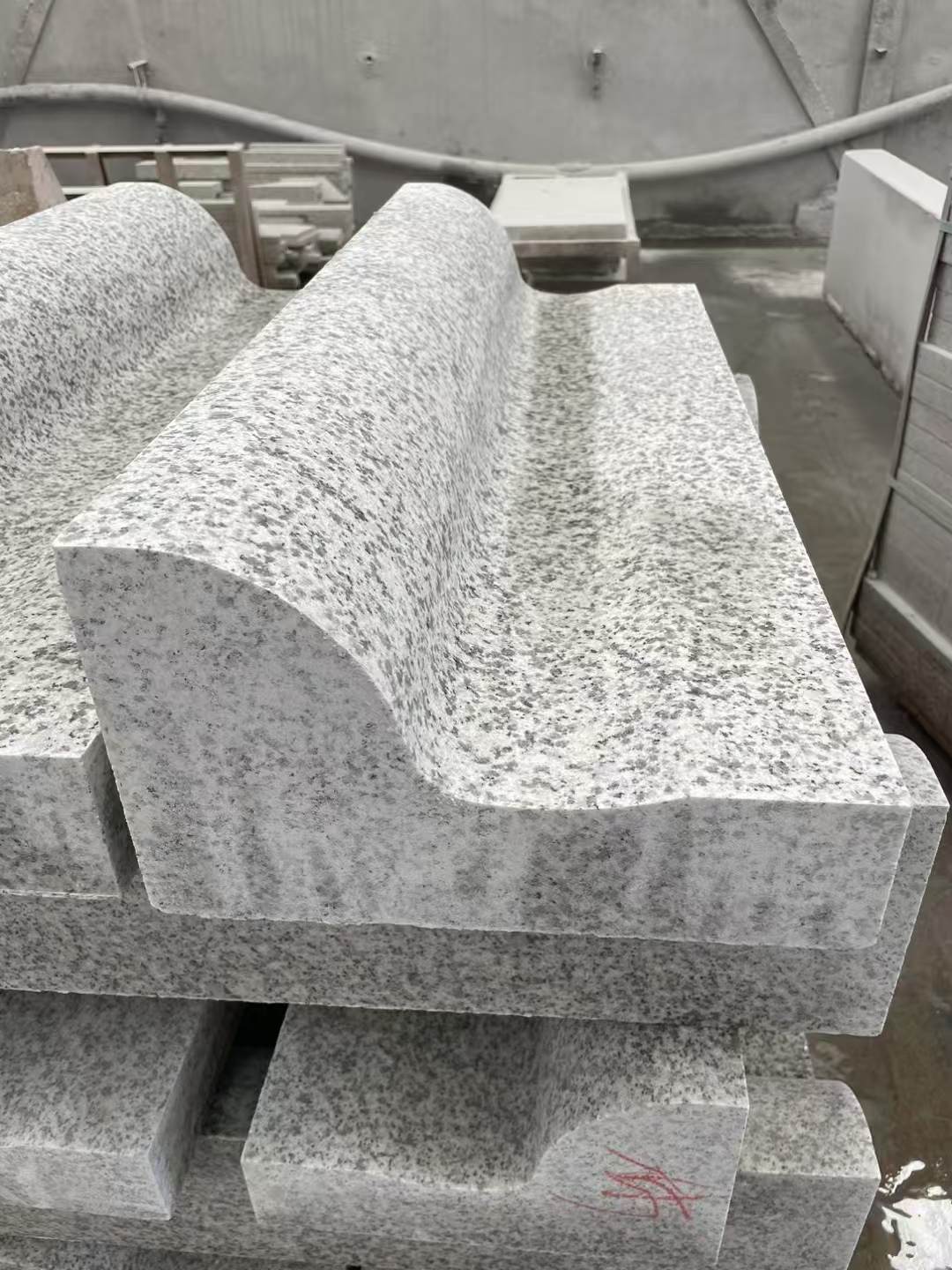 铁岭 白麻花岗岩S型路沿石，路侧石，马路牙子等