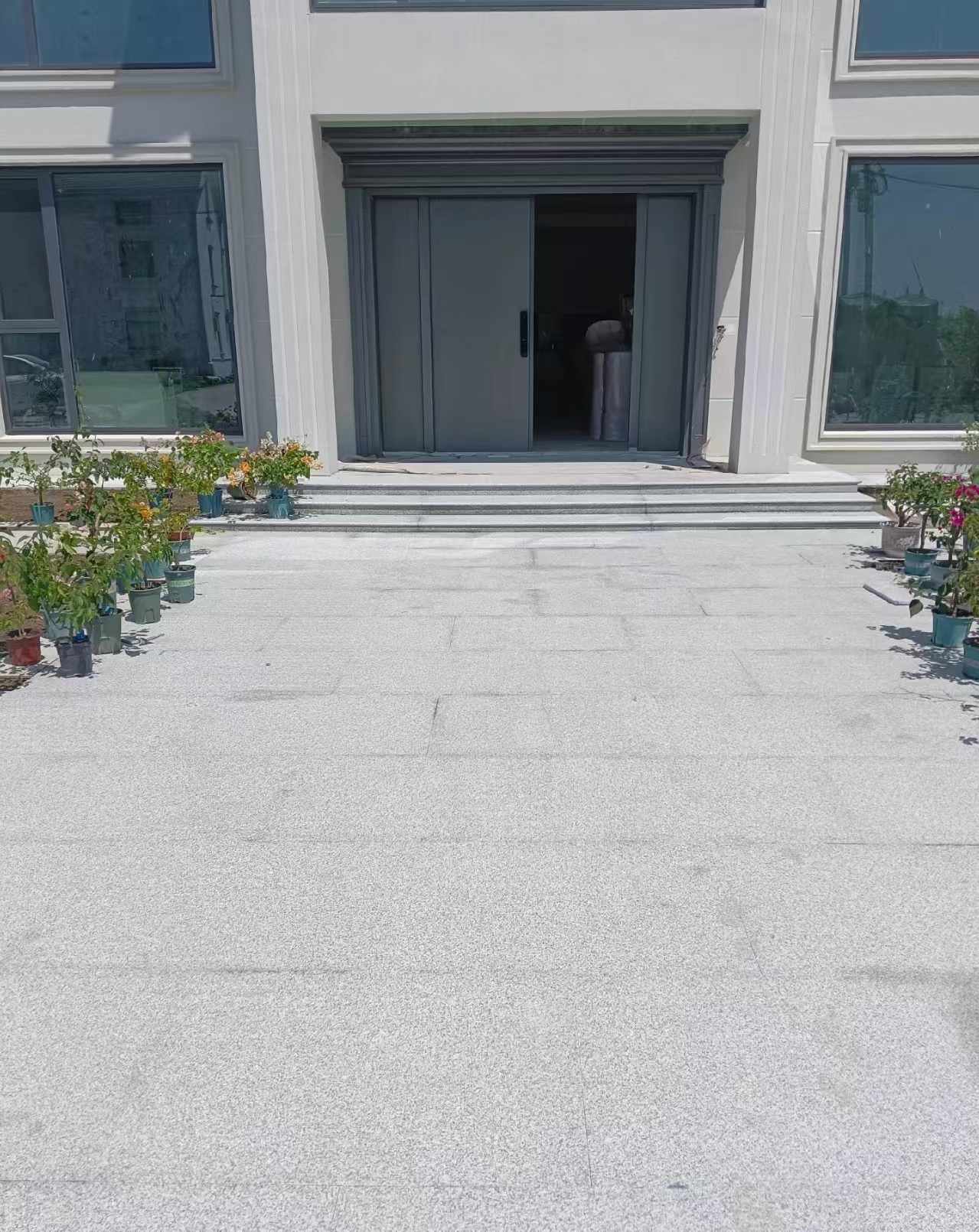 铁岭 芝麻白花岗岩地铺石地面铺装