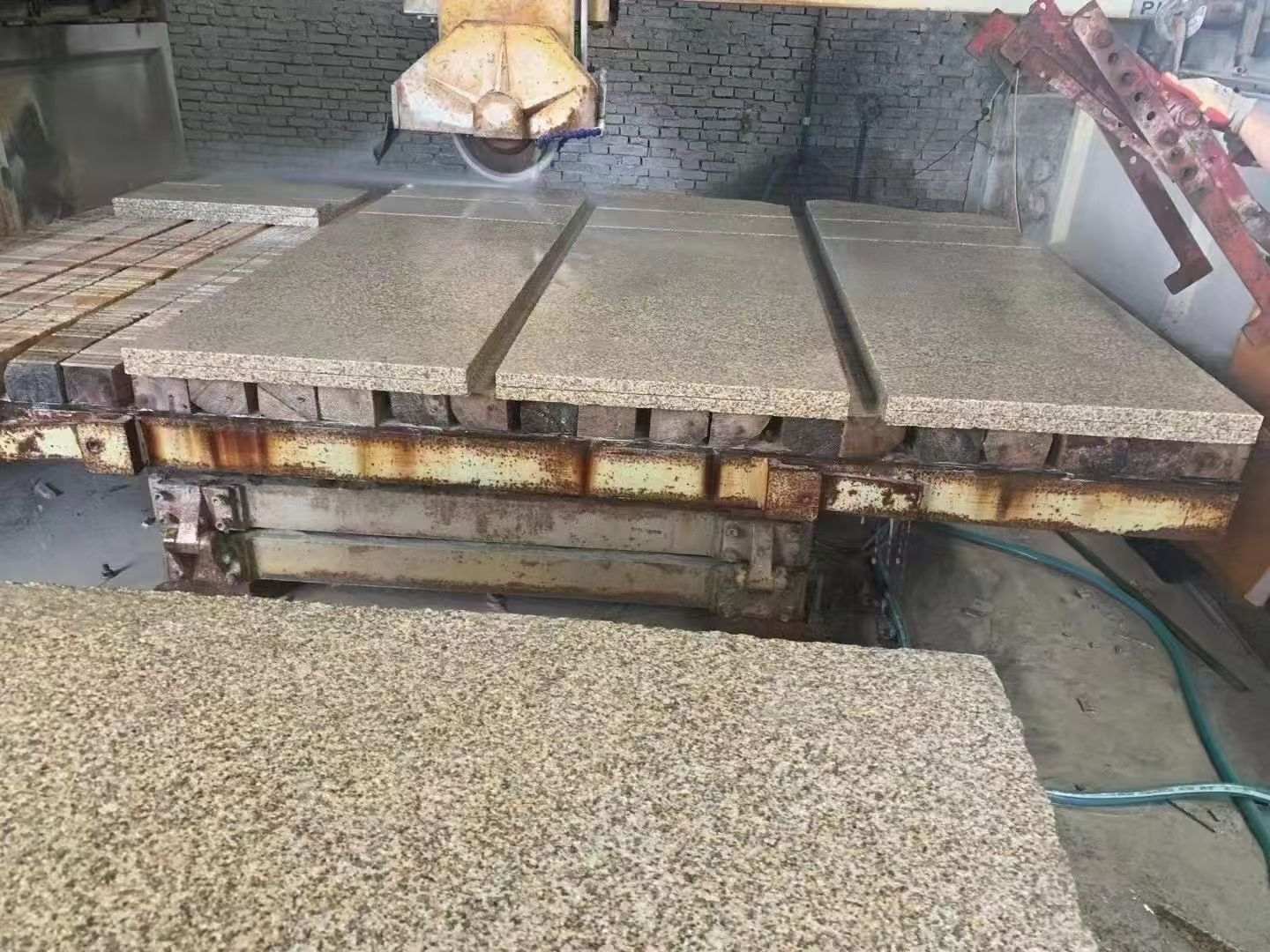 铁岭 黄金麻荔枝面成品板加工